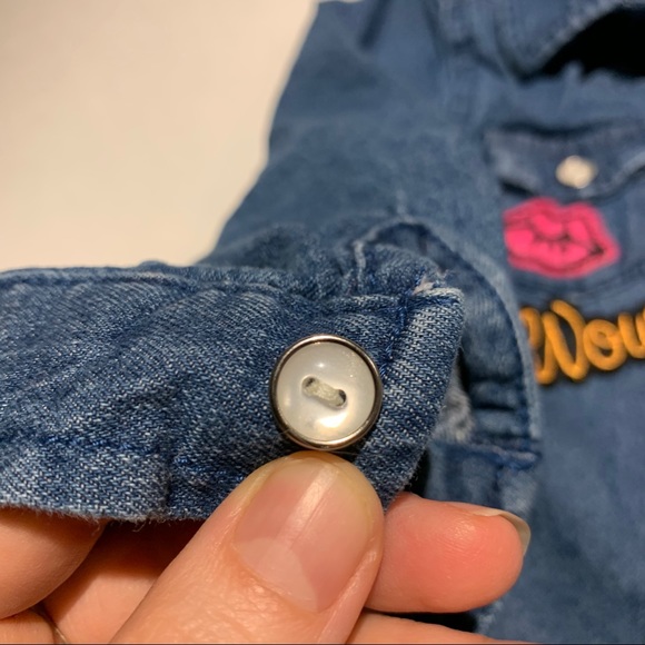 Betsey Johnson denim button up 100% cotton shirt - Picture 7 of 7